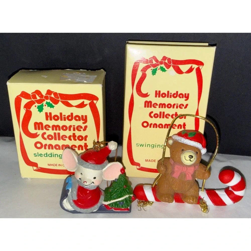Vintage Holiday‎ Memories Christmas Ornaments Small Red White Mouse Sledding